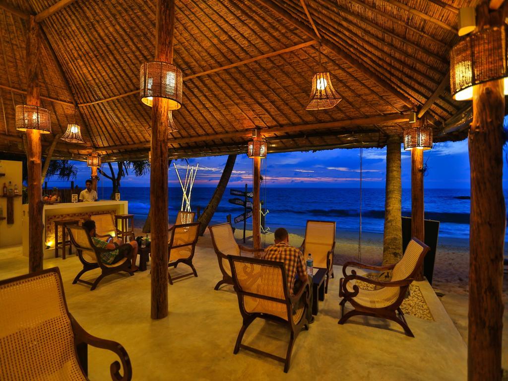 בנטוטה Thejan Beach Cabanas מראה חיצוני תמונה