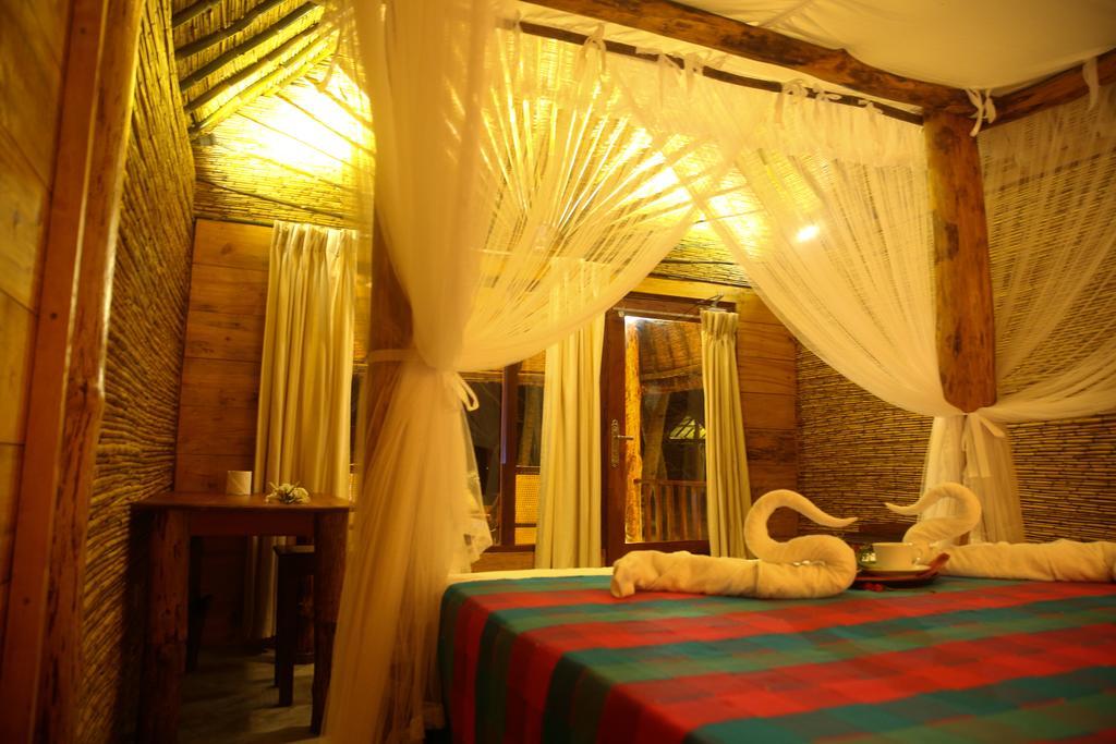 בנטוטה Thejan Beach Cabanas מראה חיצוני תמונה