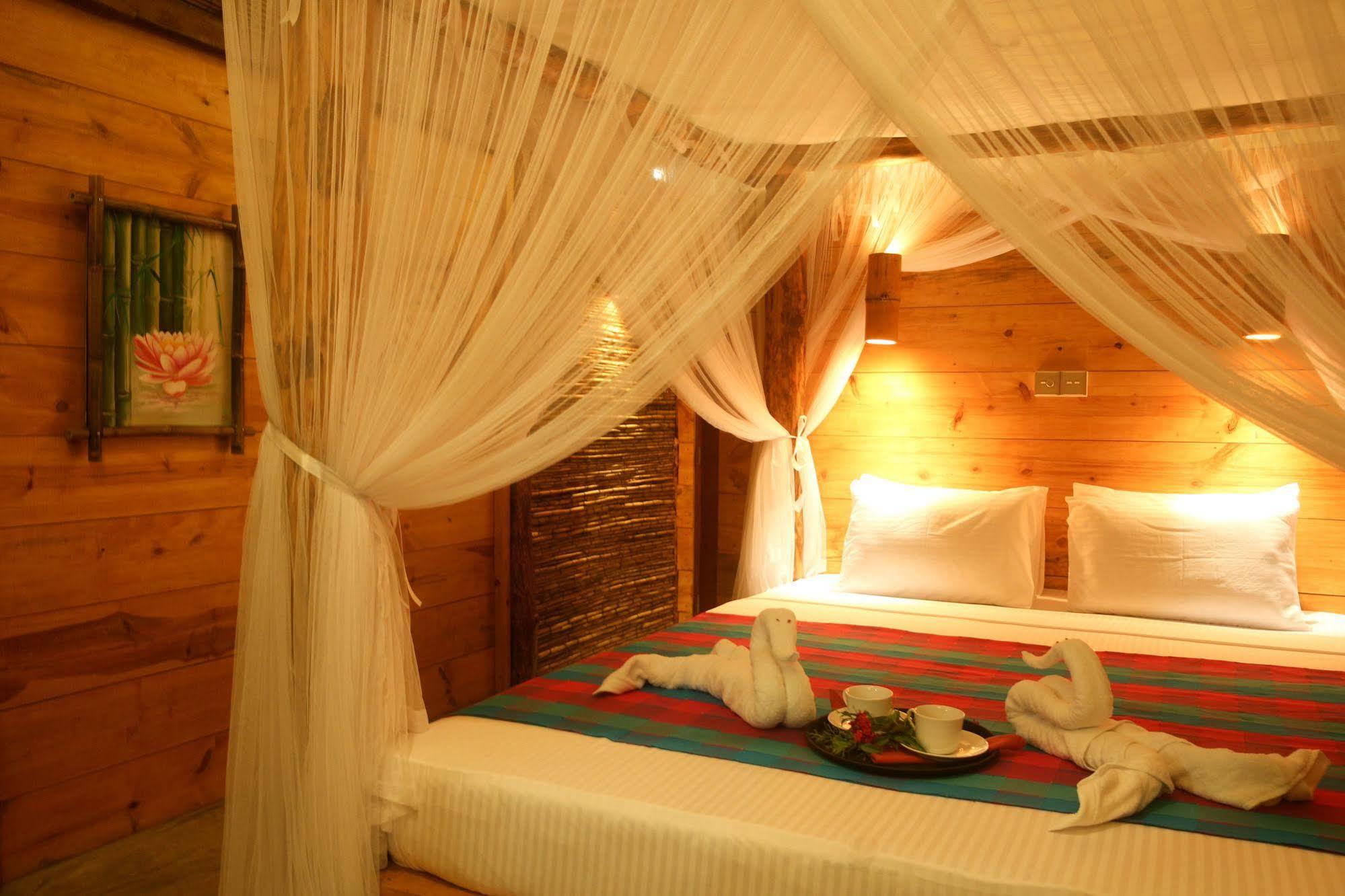 בנטוטה Thejan Beach Cabanas מראה חיצוני תמונה