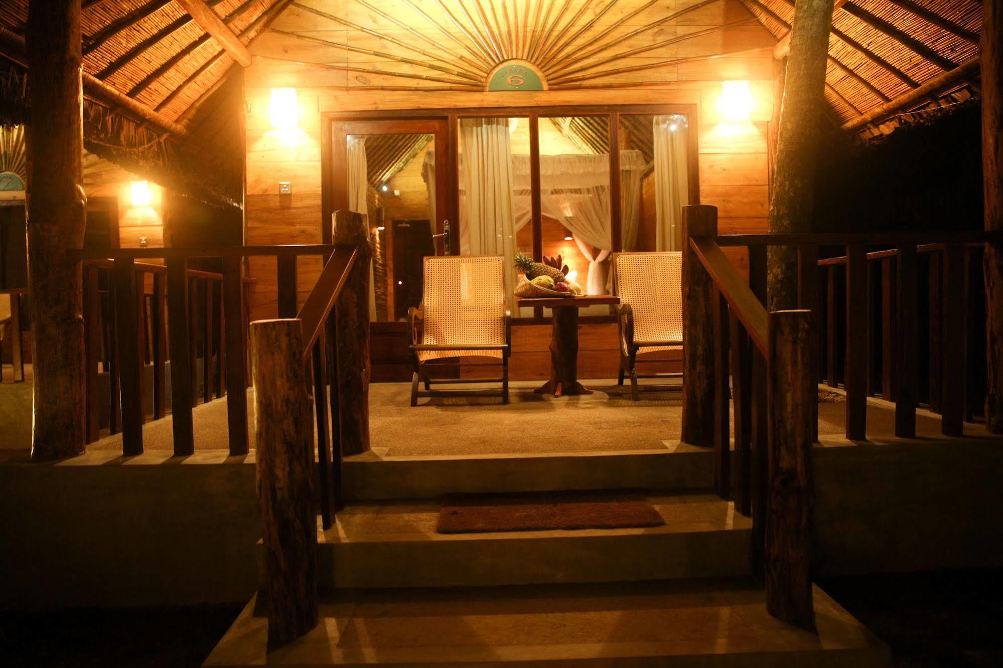 בנטוטה Thejan Beach Cabanas מראה חיצוני תמונה
