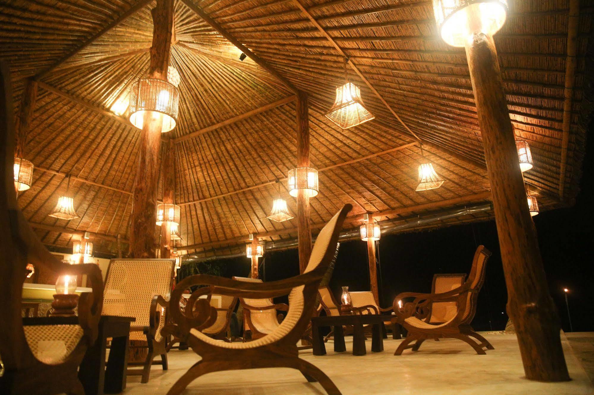 בנטוטה Thejan Beach Cabanas מראה חיצוני תמונה